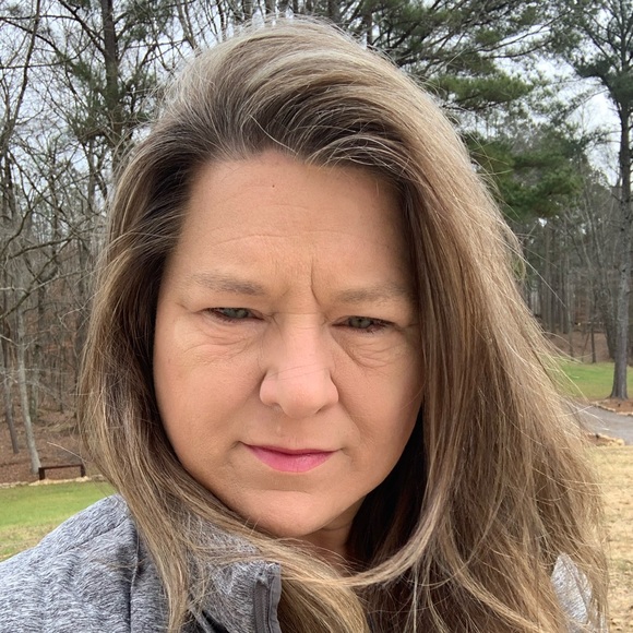 Meet your Posher, Sarah - Picture 1 of 1